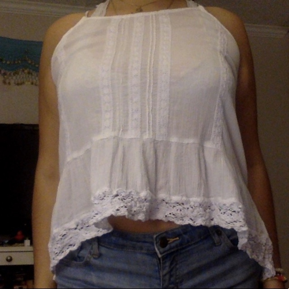 WHITE FLOWY TANK 🥥